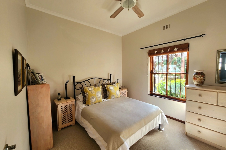 4 Bedroom Property for Sale in Panorama Western Cape
